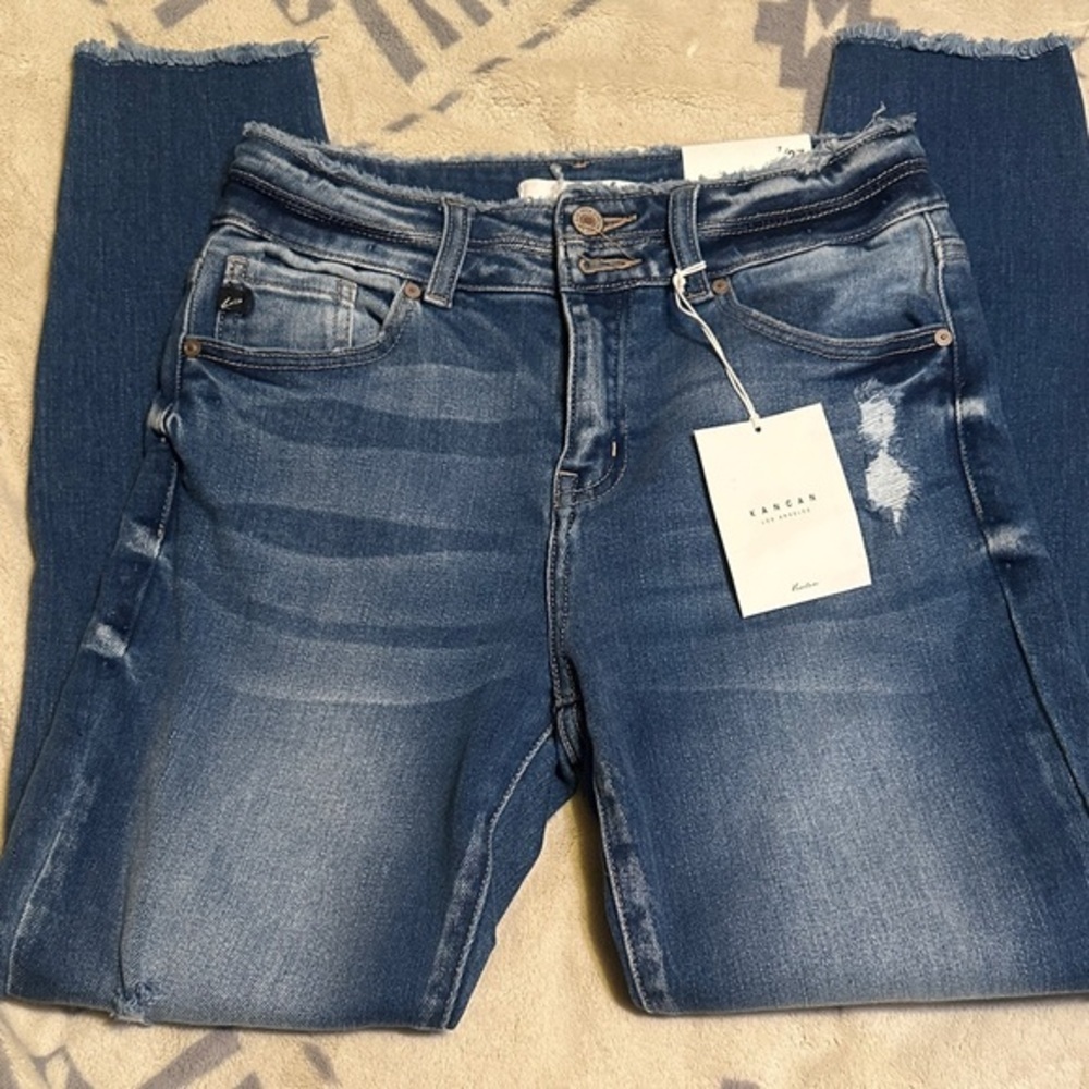 A35.  NWT KanCan Distressed Dark Blue Ankle Jeans size 27